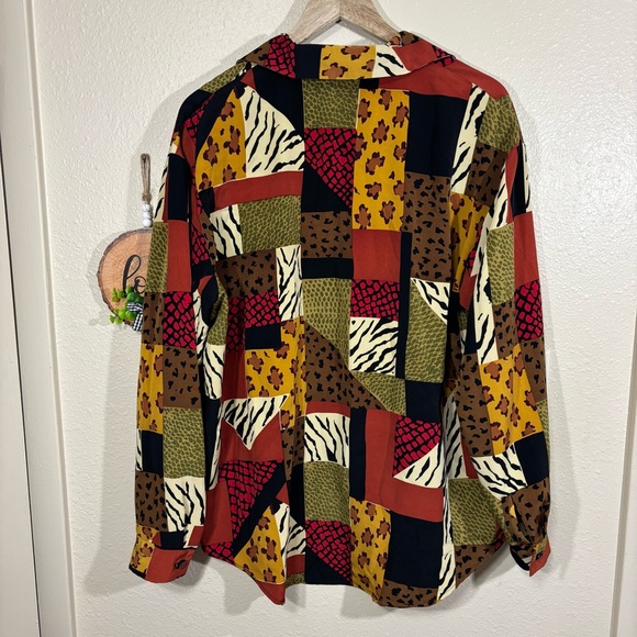 Susan Graver Whimsical Patchwork Animal Print Button Down Shirt Size L - Picture 4 of 4
